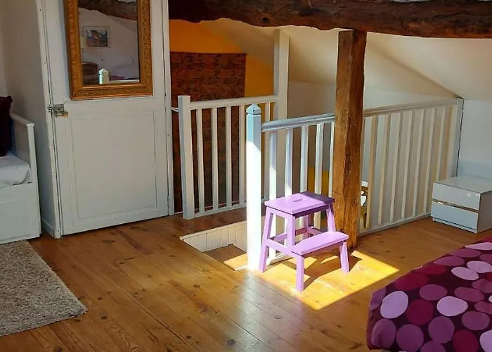 La Bruyere - Chez Martine Bed and Breakfast 3*