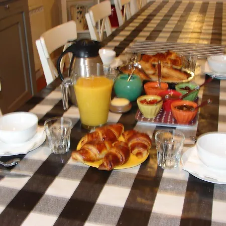 Bed & Breakfast La Bruyere - Chez Martine 3*