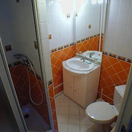 La Bruyere - Chez Martine Bed & Breakfast